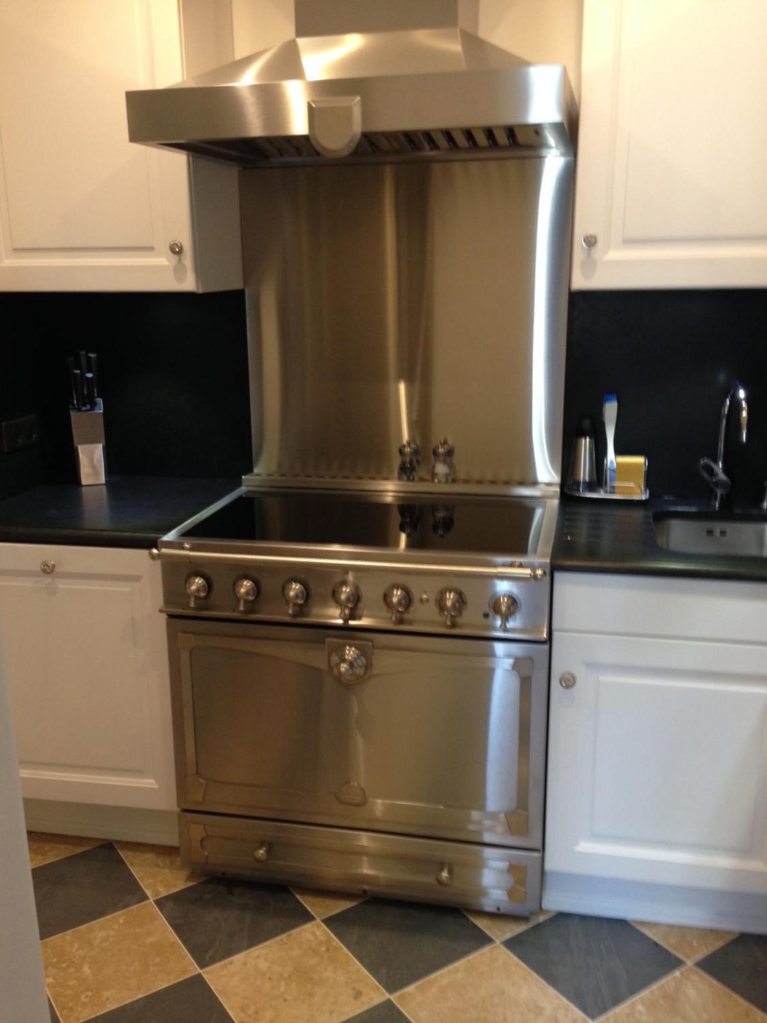 Place Dauphine Apartment *